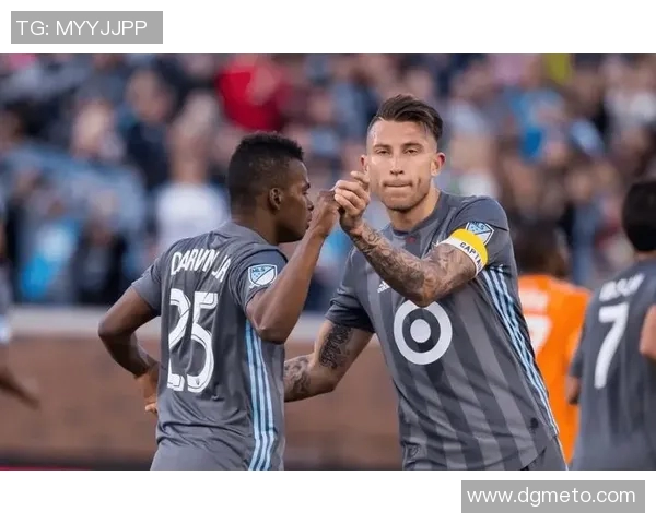 休斯敦与明尼苏达的激烈对决揭示了两队的实力与潜力之争