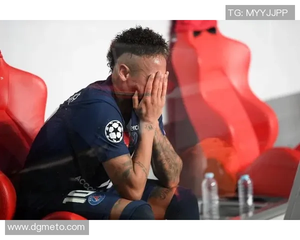 内马尔本赛季再度受伤巴黎欧冠之路面临严峻考验